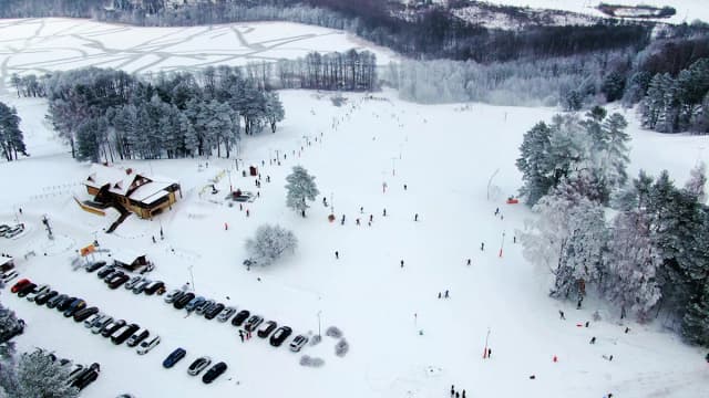 Narty Mazury atrakcje: najlepsze stoki i zimowe przygody w regionie Narty Mazury atrakcje: najlepsze stoki i zimowe przygody w regionie